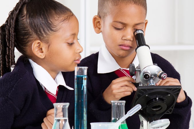 microscope_learning_classroom_science_students-1